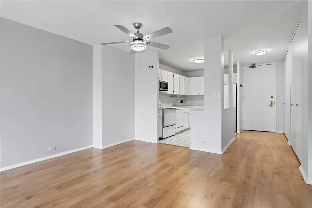 2020 North Lincoln Park West Street Chicago IL 60614