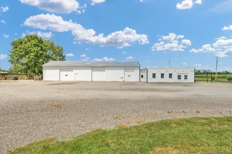 176 South Henning Road Danville IL 61832