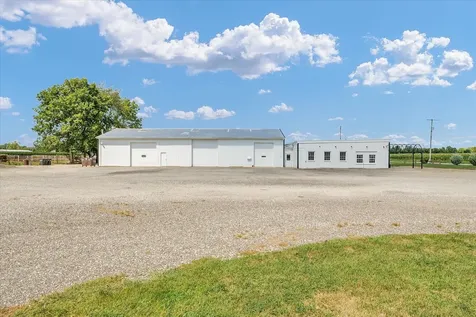 176 South Henning Road Danville IL 61832