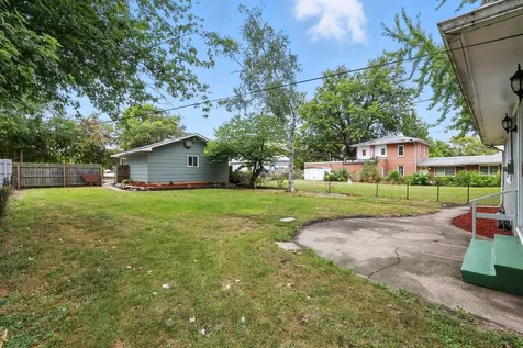 2804 Elim Avenue Zion IL 60099