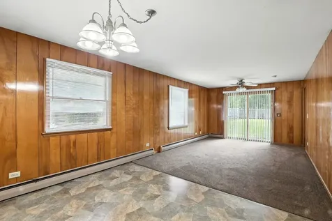 2804 Elim Avenue Zion IL 60099