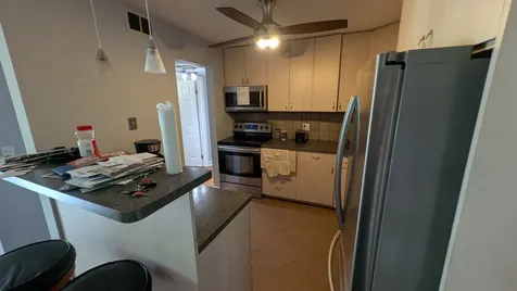 1201 Pleasant Run Drive Wheeling IL 60090
