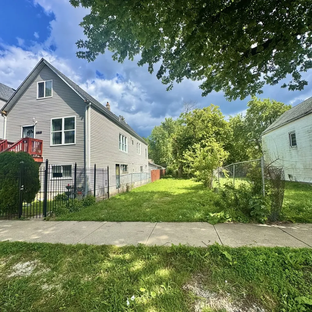 5217 South Wood Street Chicago IL 60609