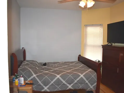 1749 West North Shore Avenue Chicago IL 60626