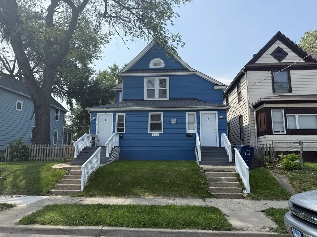 706 Martin Luther King Drive Waukegan IL 60085