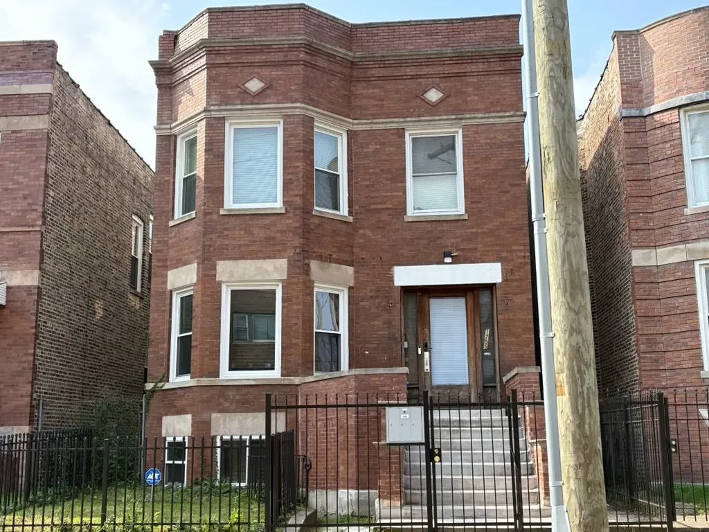 1755 East 72nd Street Chicago IL 60649