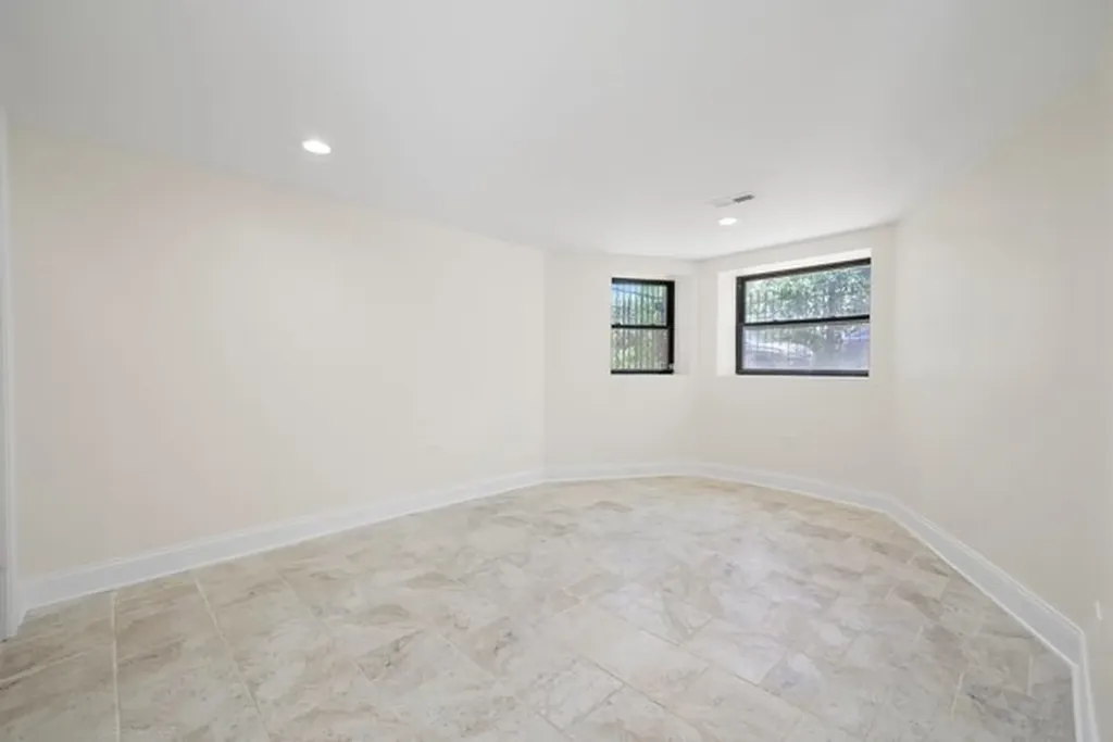 3912 West Congress Parkway Chicago IL 60624