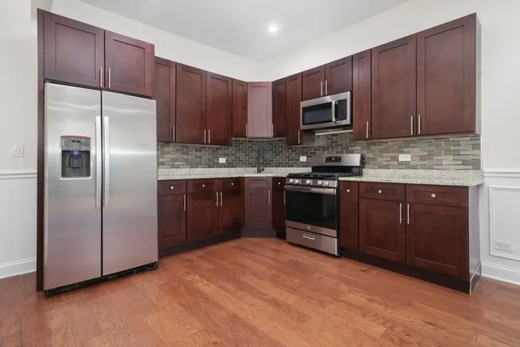 3912 West Congress Parkway Chicago IL 60624