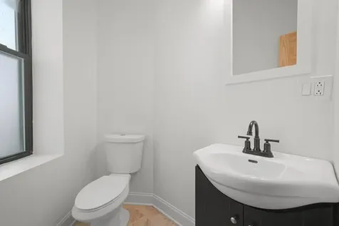 3912 West Congress Parkway Chicago IL 60624