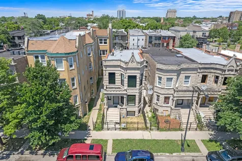 3912 West Congress Parkway Chicago IL 60624