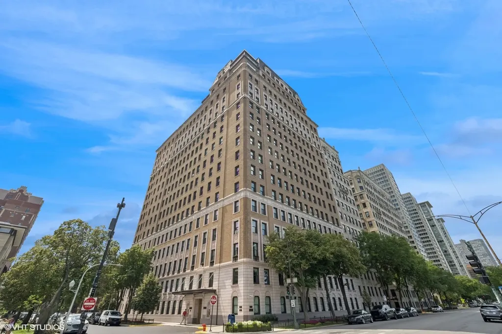 3500 North Lake Shore Drive Chicago IL 60657