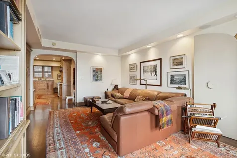 3500 North Lake Shore Drive Chicago IL 60657