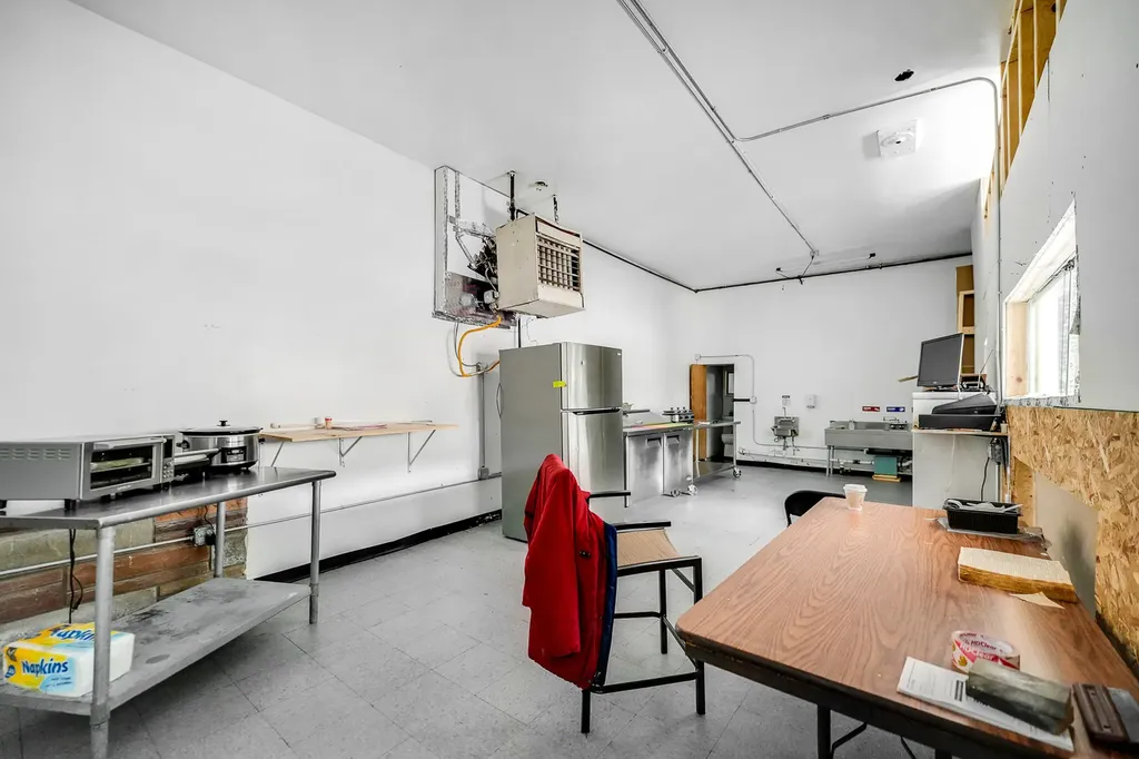 1158 West 87th Street Chicago IL 60620