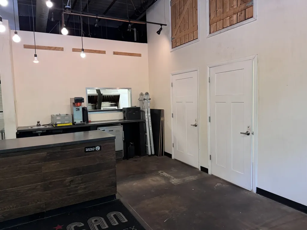 869 North Larrabee Street Chicago IL 60610