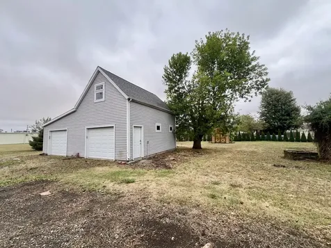 320 North Main Street Gifford IL 61847