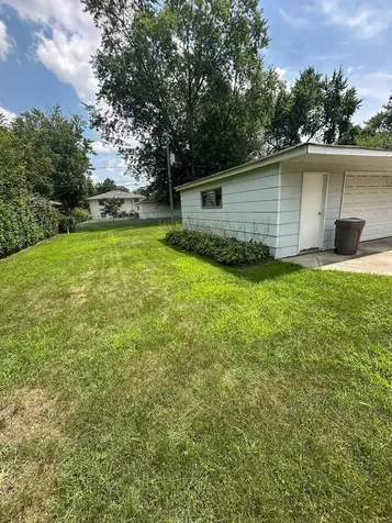 17871 Locust Street Lansing IL 60438
