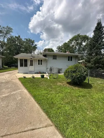 17871 Locust Street Lansing IL 60438