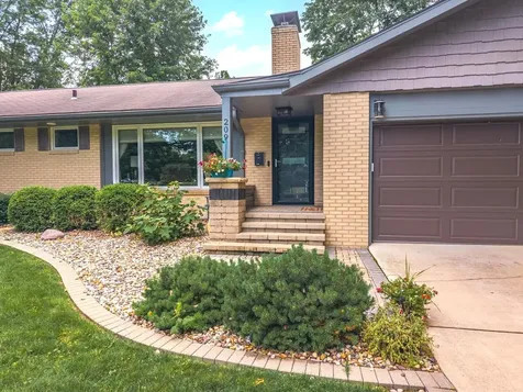 209 Orleans Drive Bloomington IL 61701