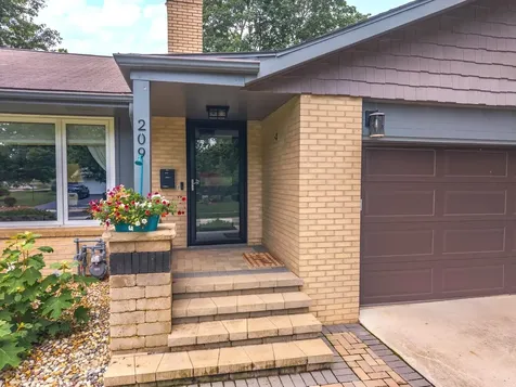 209 Orleans Drive Bloomington IL 61701