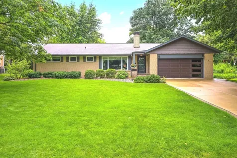 209 Orleans Drive Bloomington IL 61701