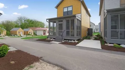 100 Great Loop Dr., #60 Ottawa IL 61350