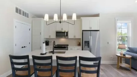 100 Great Loop Dr., #60 Ottawa IL 61350