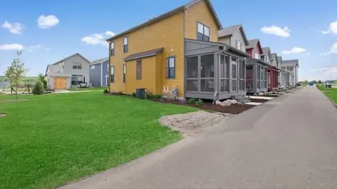 100 Great Loop Dr., #60 Ottawa IL 61350