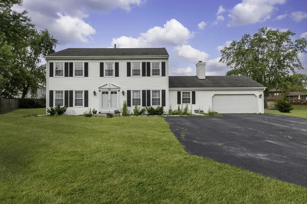 25 West Donovan Court Crete IL 60417