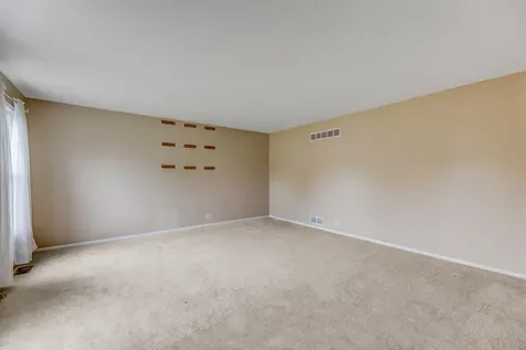 25 West Donovan Court Crete IL 60417