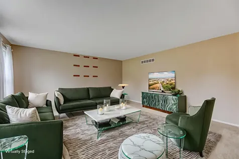 25 West Donovan Court Crete IL 60417