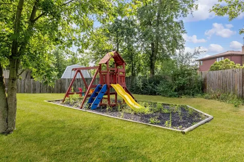 25 West Donovan Court Crete IL 60417