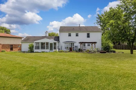 25 West Donovan Court Crete IL 60417