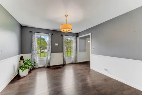 25 West Donovan Court Crete IL 60417