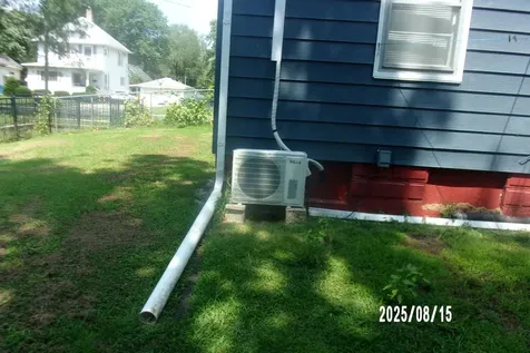 427 East Oak Street Watseka IL 60970
