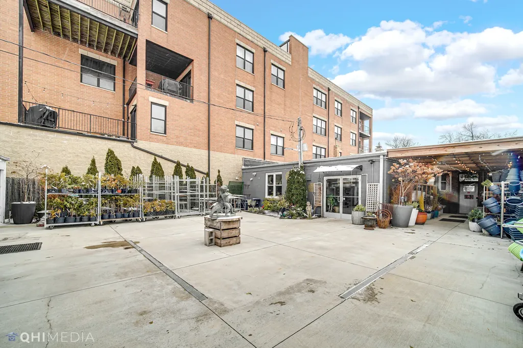 2312 West Touhy Avenue Chicago IL 60645