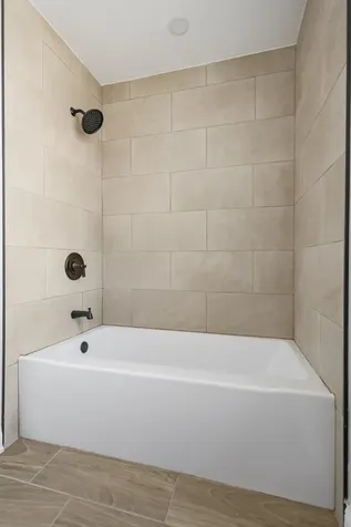 8647 South Kingston Avenue Chicago IL 60617
