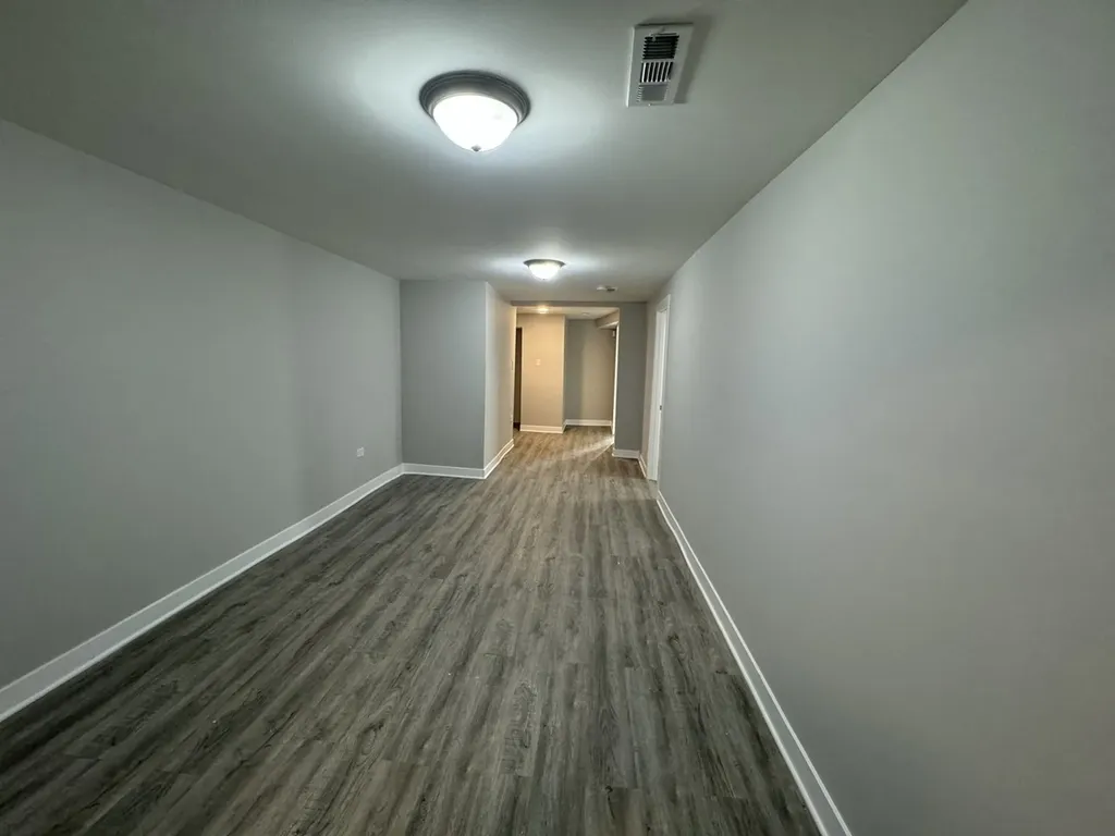 6830 South Michigan Avenue Chicago IL 60637