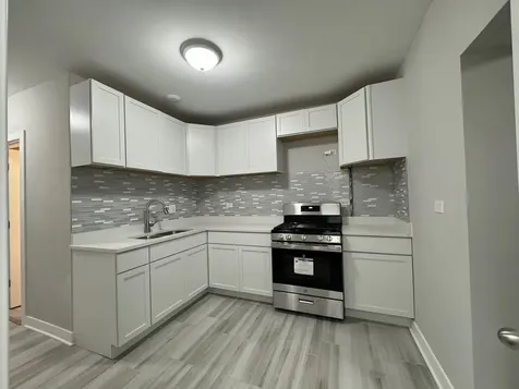6830 South Michigan Avenue Chicago IL 60637