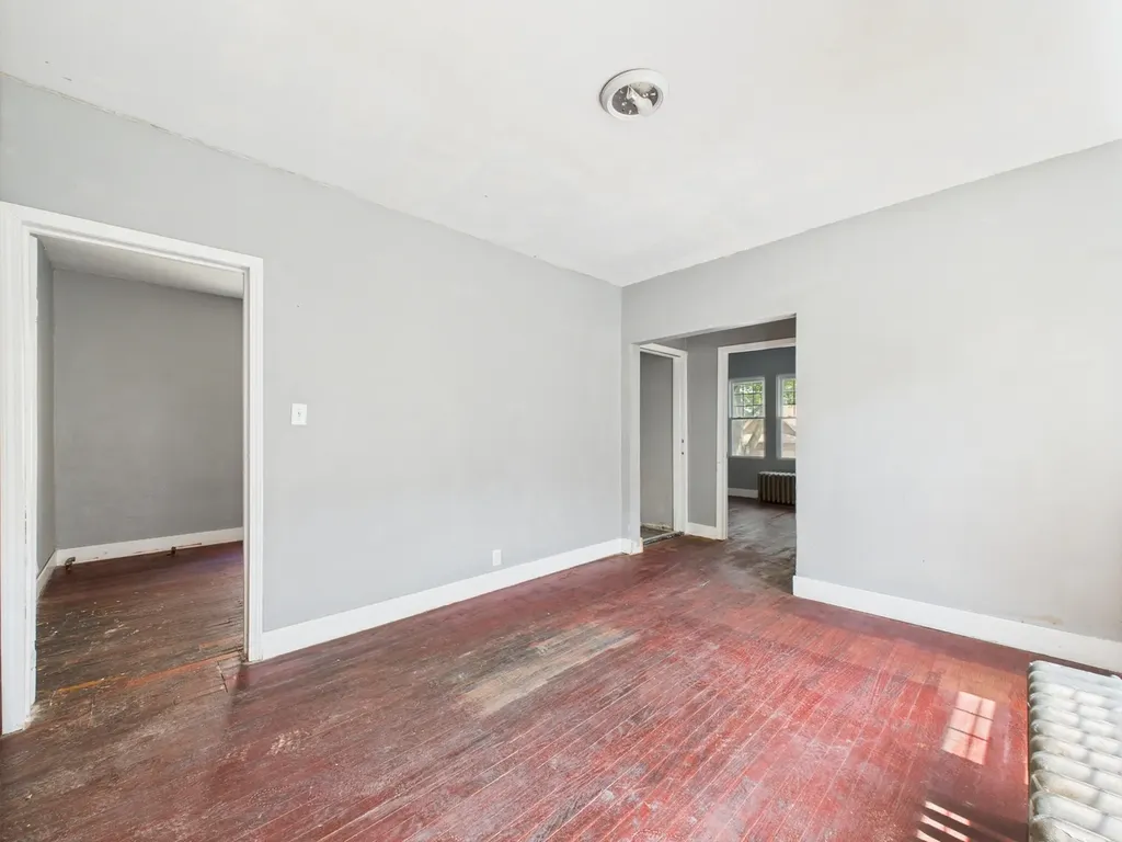 11922 South Perry Avenue Chicago IL 60628