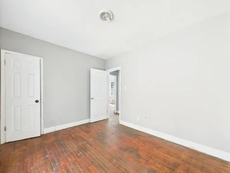 11922 South Perry Avenue Chicago IL 60628