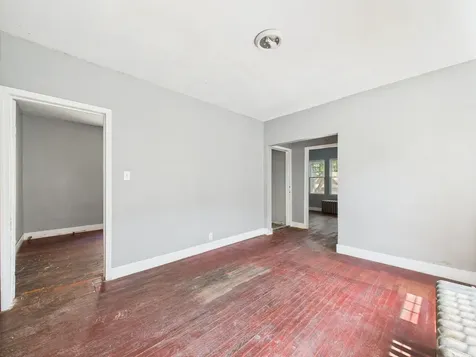 11922 South Perry Avenue Chicago IL 60628