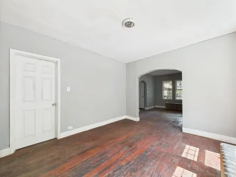 11922 South Perry Avenue Chicago IL 60628