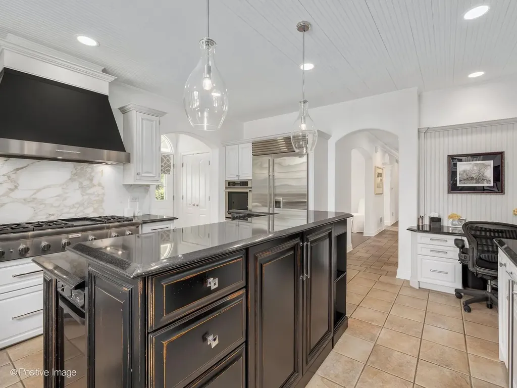 734 Highview Avenue Glen Ellyn IL 60137