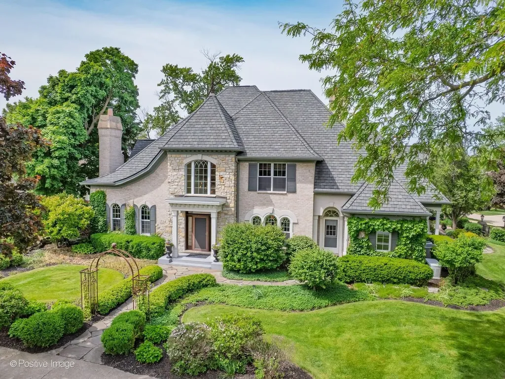 734 Highview Avenue Glen Ellyn IL 60137