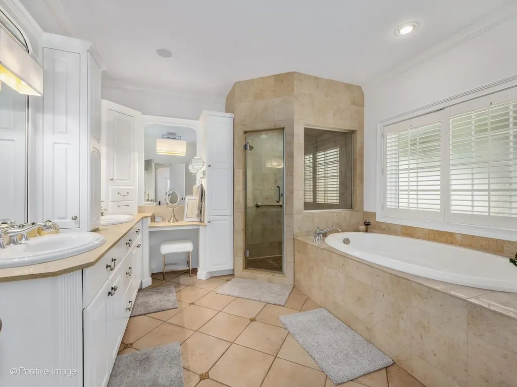 734 Highview Avenue Glen Ellyn IL 60137