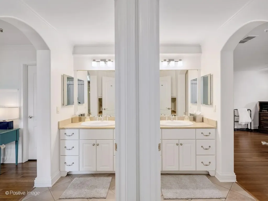 734 Highview Avenue Glen Ellyn IL 60137
