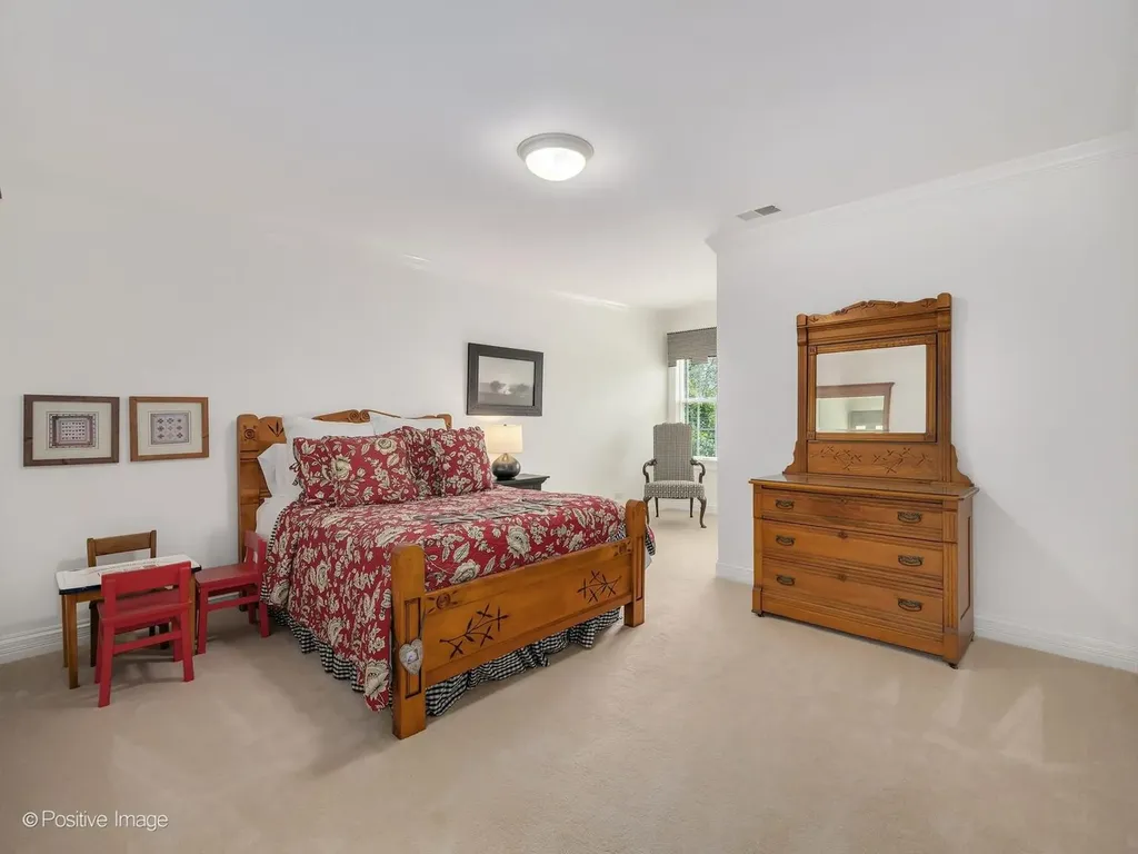 734 Highview Avenue Glen Ellyn IL 60137