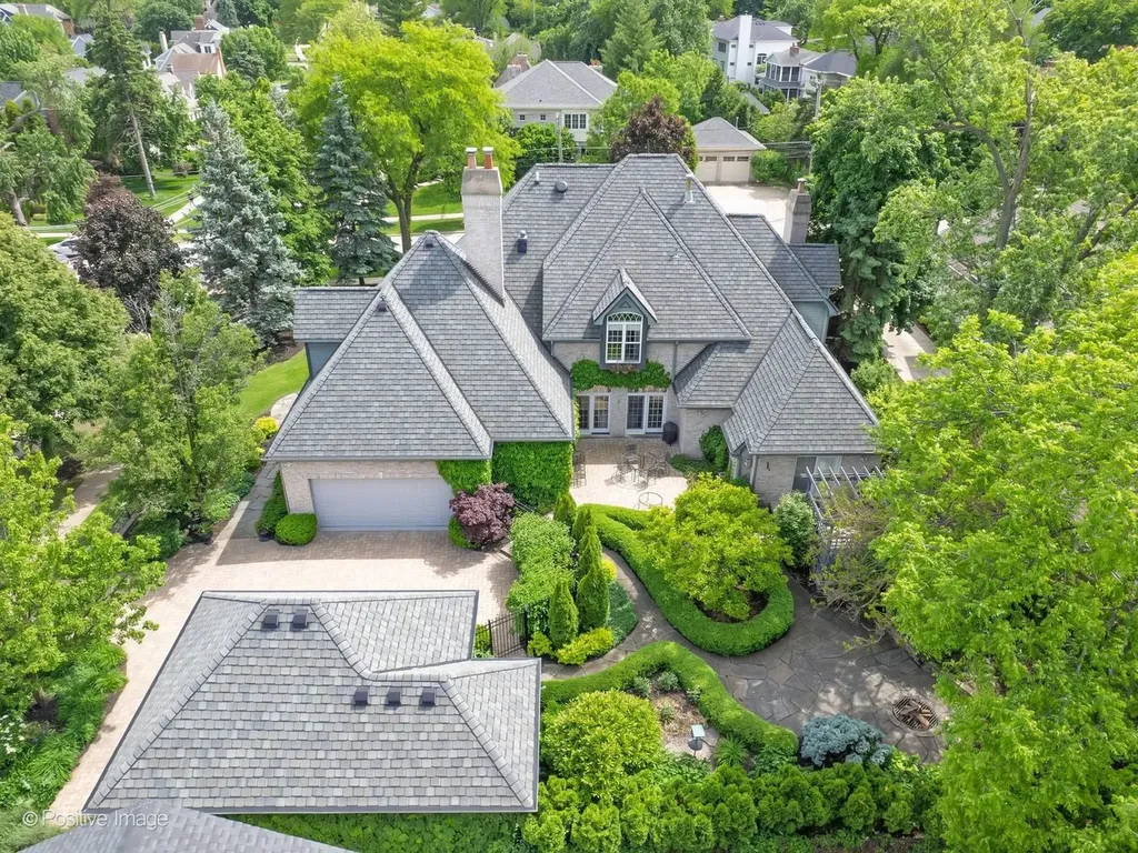 734 Highview Avenue Glen Ellyn IL 60137