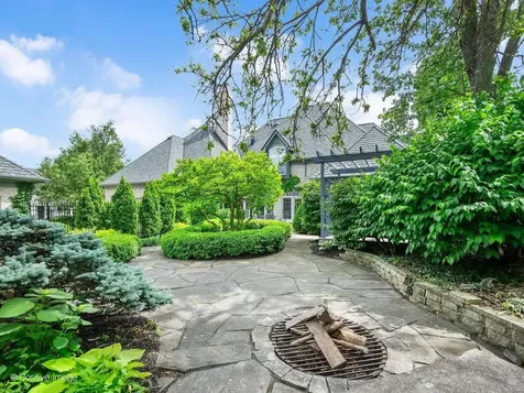 734 Highview Avenue Glen Ellyn IL 60137