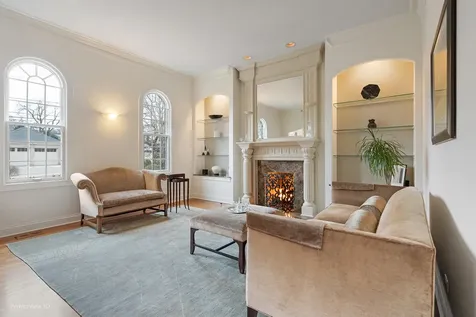 734 Highview Avenue Glen Ellyn IL 60137